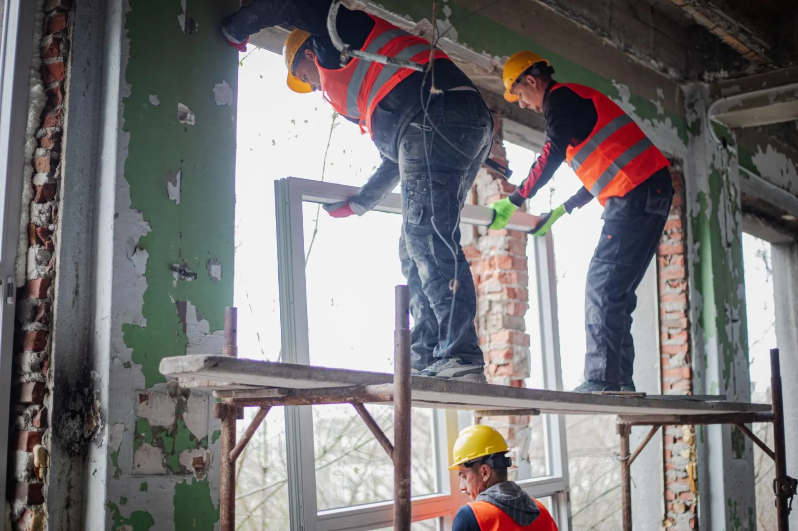 Výměna oken – Stínící technika a okna, ATAVA Group Praha 1/2